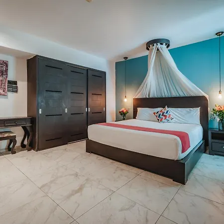 Soho Playa Hotel