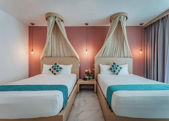 Soho Playa Hotel